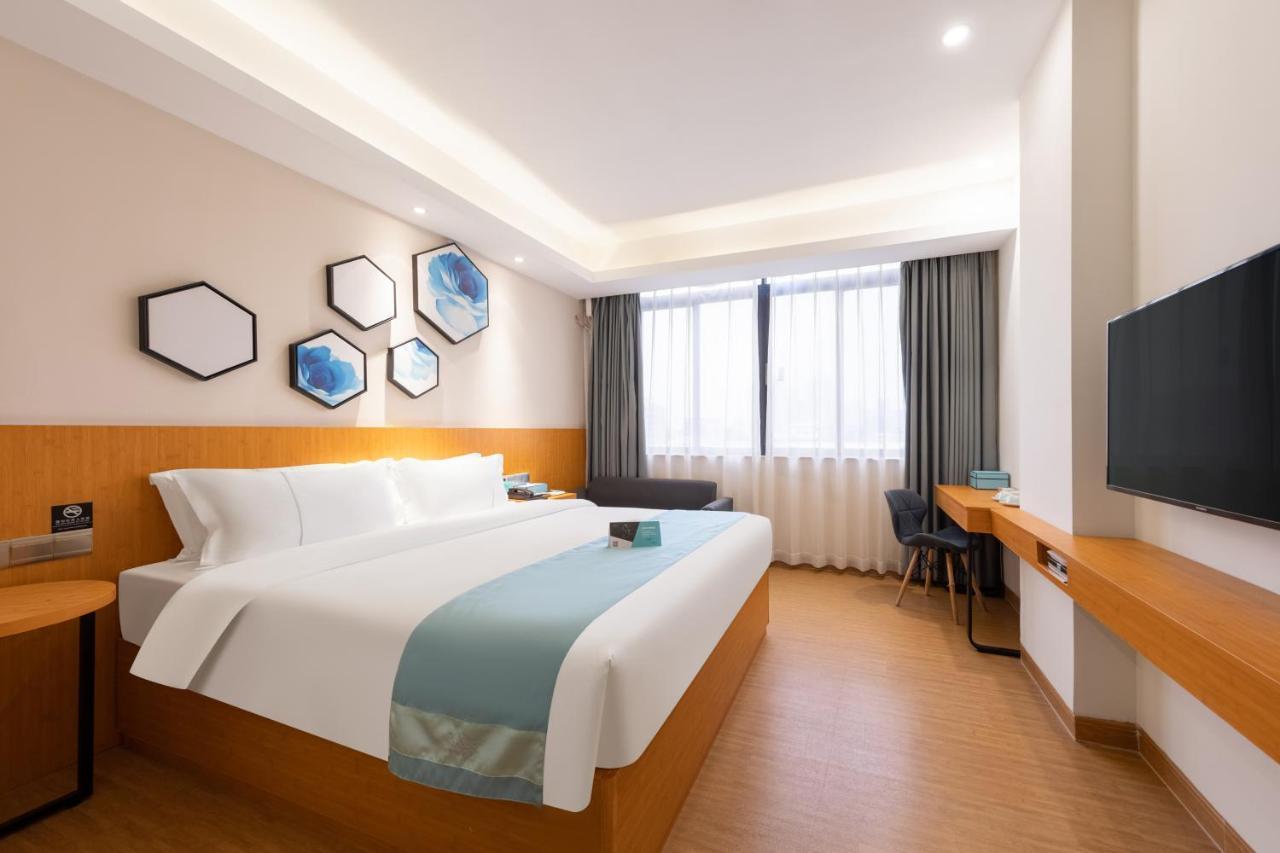 Xana Lite Hotel - Guangzhou Fangcun Huadiwan Metro Station Εξωτερικό φωτογραφία
