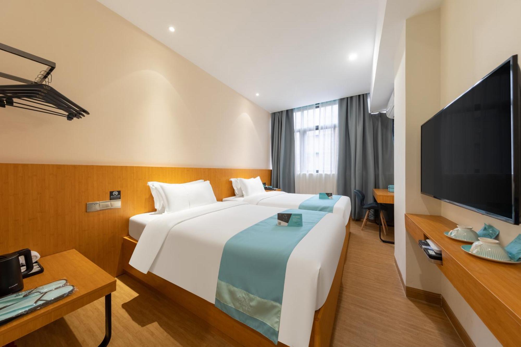 Xana Lite Hotel - Guangzhou Fangcun Huadiwan Metro Station Εξωτερικό φωτογραφία