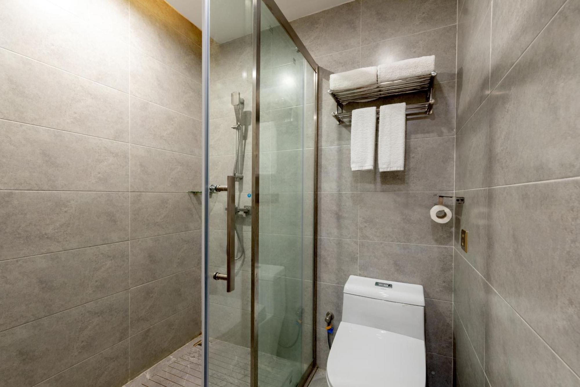 Xana Lite Hotel - Guangzhou Fangcun Huadiwan Metro Station Εξωτερικό φωτογραφία
