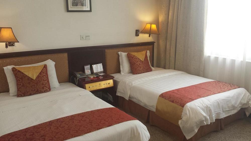 Xana Lite Hotel - Guangzhou Fangcun Huadiwan Metro Station Εξωτερικό φωτογραφία