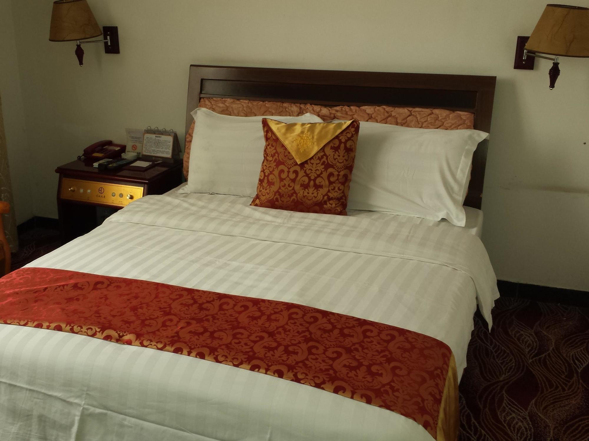 Xana Lite Hotel - Guangzhou Fangcun Huadiwan Metro Station Εξωτερικό φωτογραφία