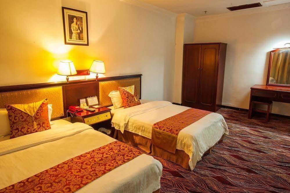 Xana Lite Hotel - Guangzhou Fangcun Huadiwan Metro Station Εξωτερικό φωτογραφία